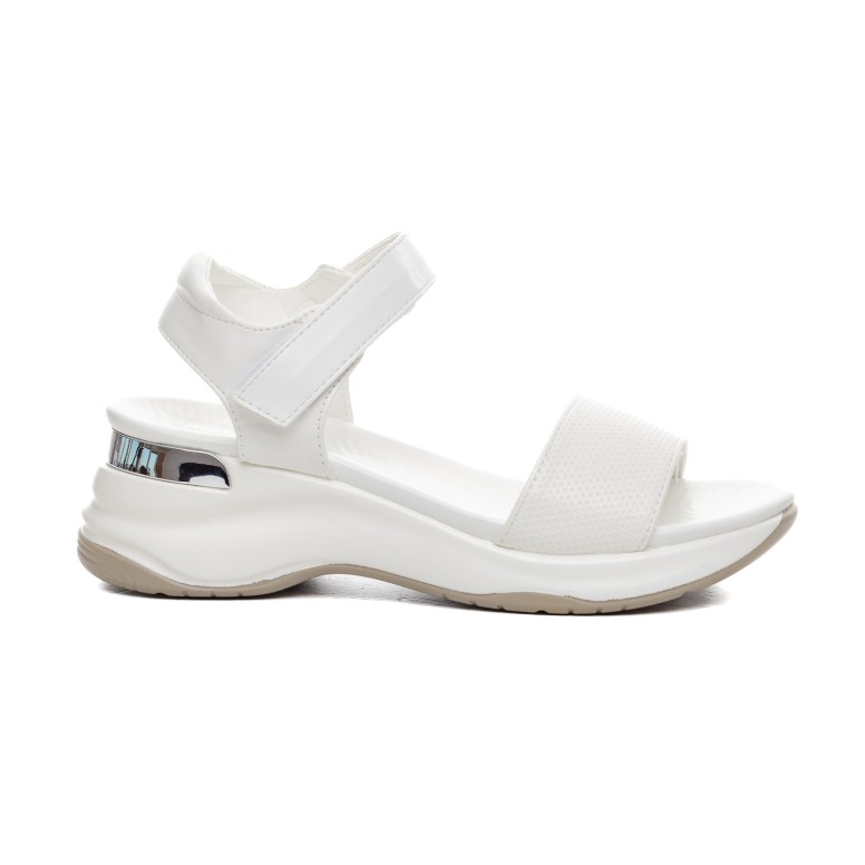ДАМСКИ САНДАЛИ 150204 WHITE