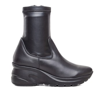 ДАМСКИ БОТИ 227162 BLACK