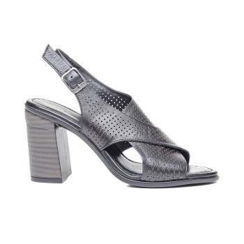 SAND 783015 BLACK LADY